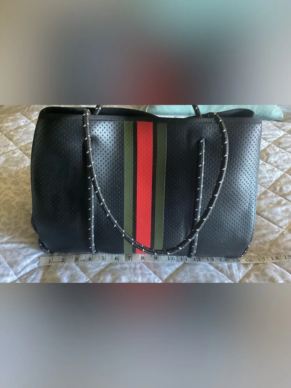 HAUTE SHORE sleek black